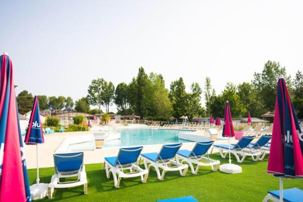 Camping Officiel Siblu Domaine De Dugny Onzain Exterior photo