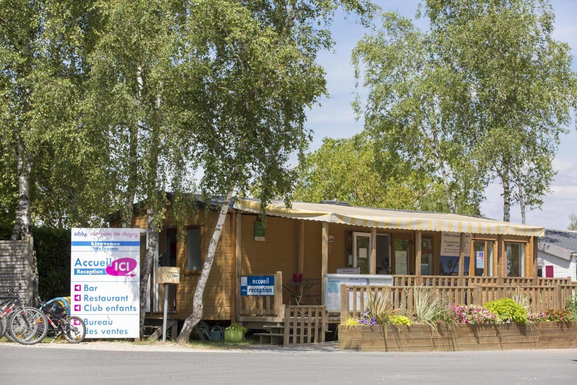 Camping Officiel Siblu Domaine De Dugny Onzain Exterior photo